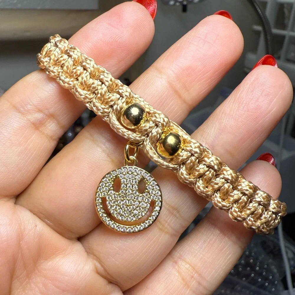 โจ Golden Smiles Macrame Bracelet โจ - Picture 1 of 3